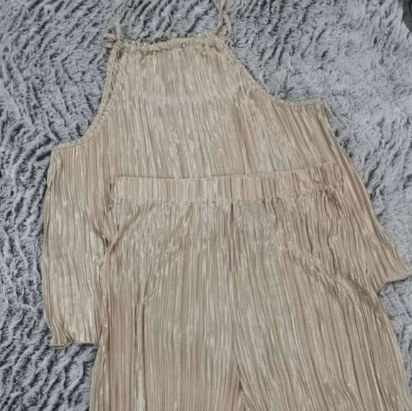 2pc Prive Set NWOT - Picture 8 of 9